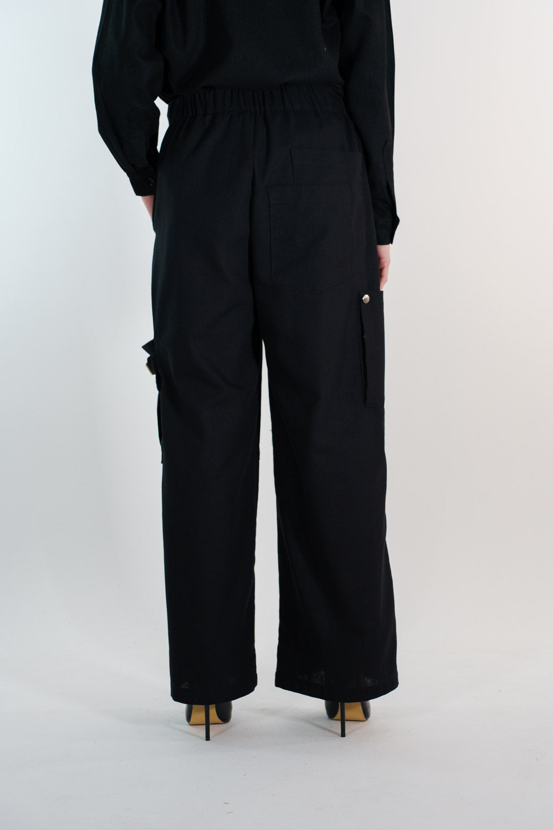 PANTALON CARGO LINO | NEGRO MUJER