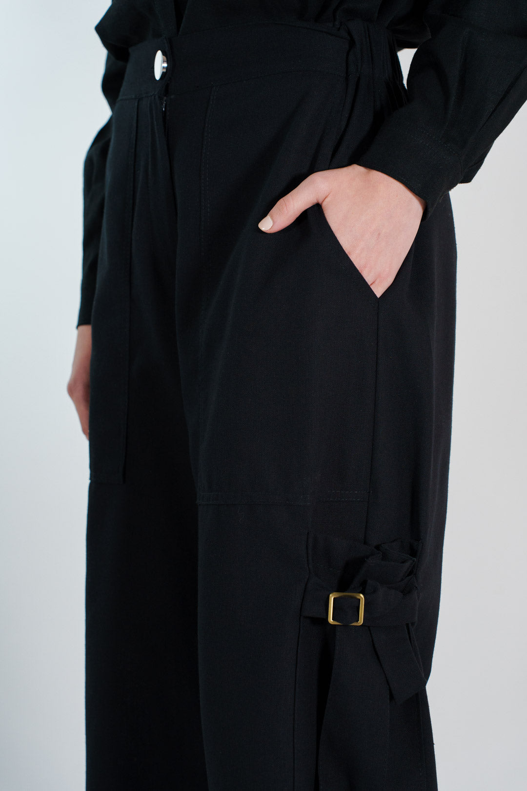 PANTALON CARGO LINO | NEGRO MUJER