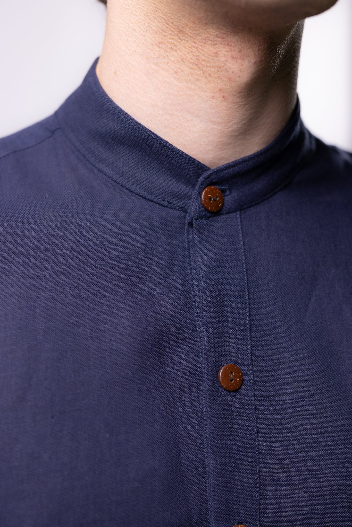 CAMISA LINO CUELLO MAO | AZUL MARINO