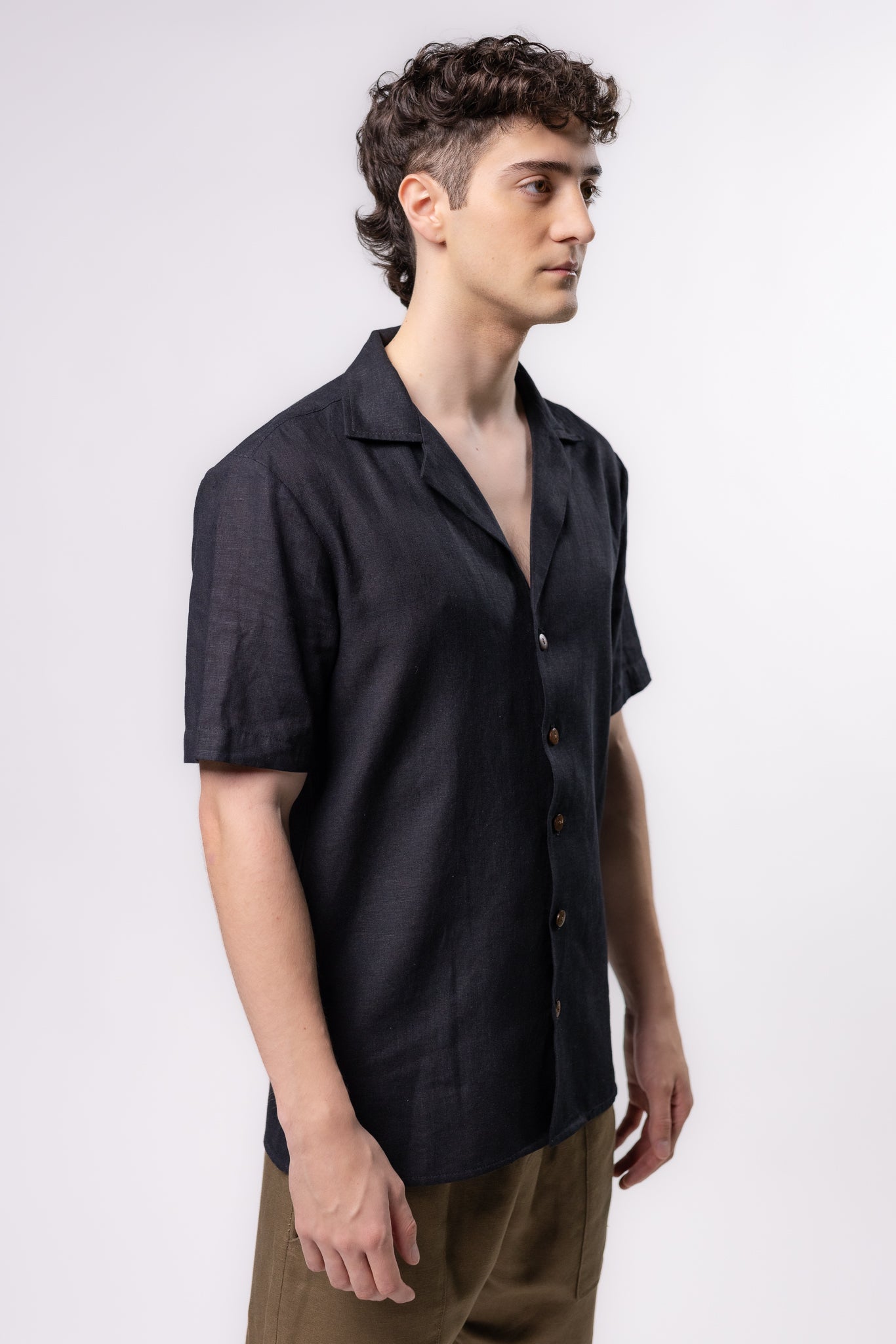 CAMISA LINO TIPO BOLOS | NEGRO