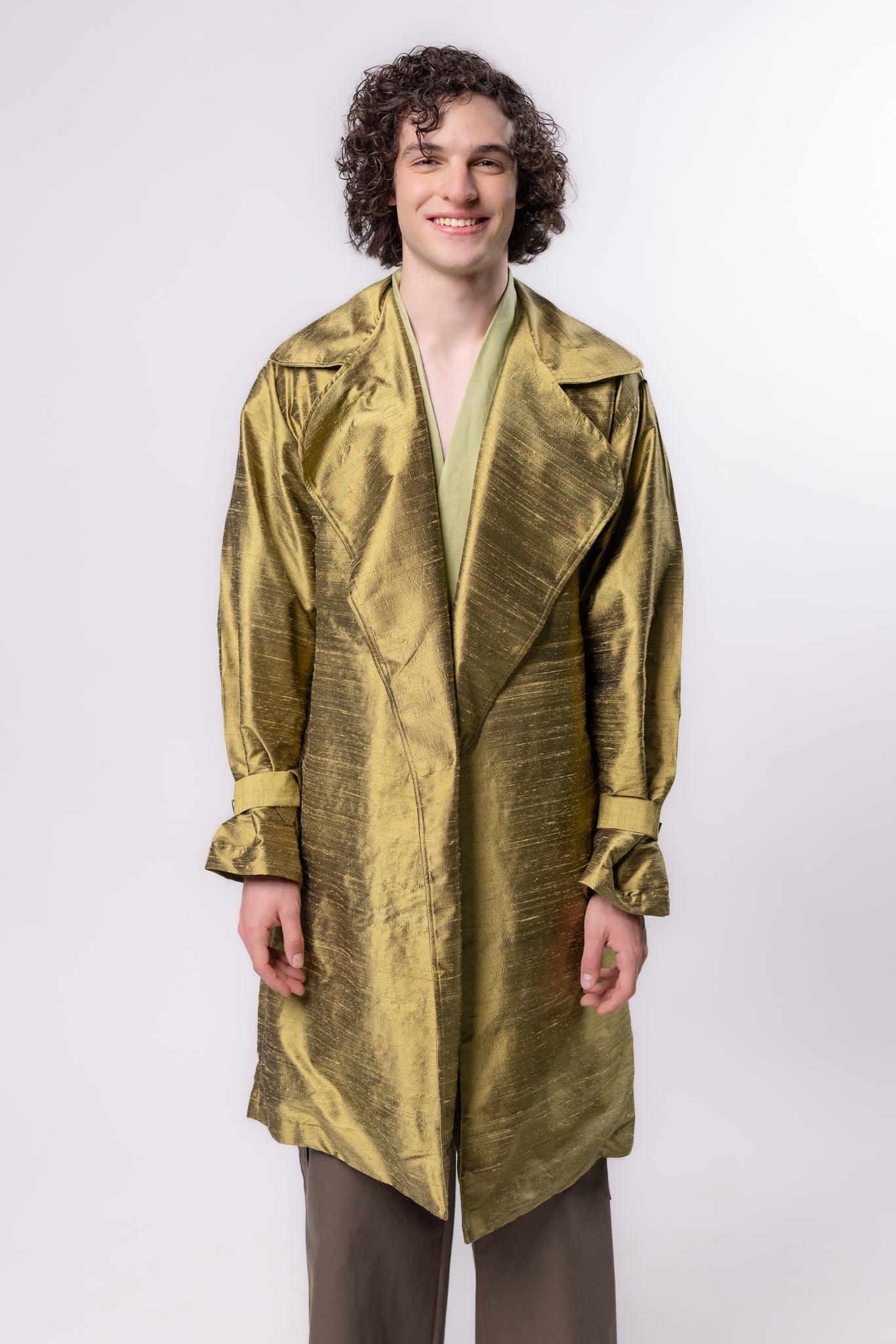 GABARDINA SHANTUNG | VERDE OLIVO METALICO HOMBRE