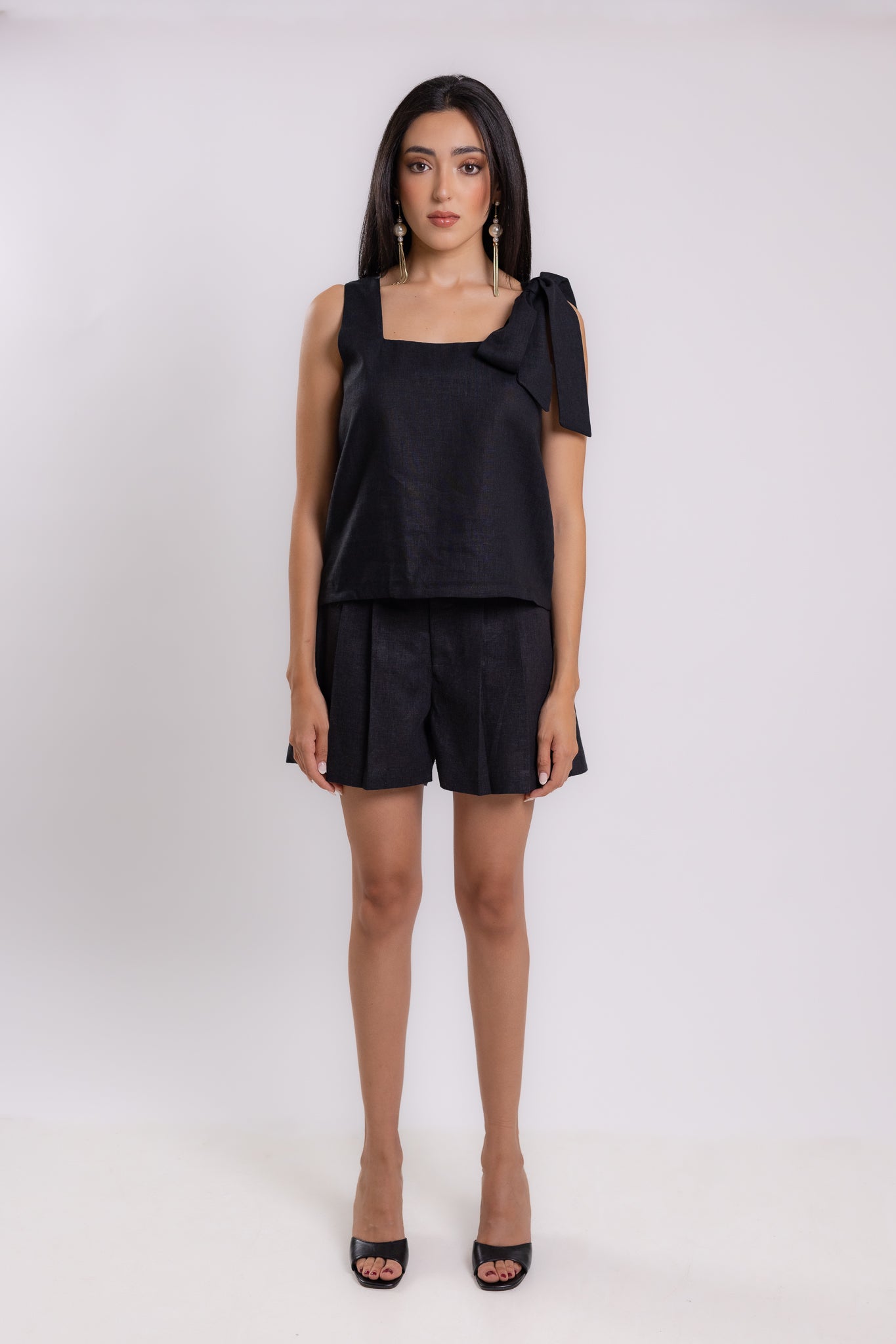 TOP MARBELLA LINO NEGRO