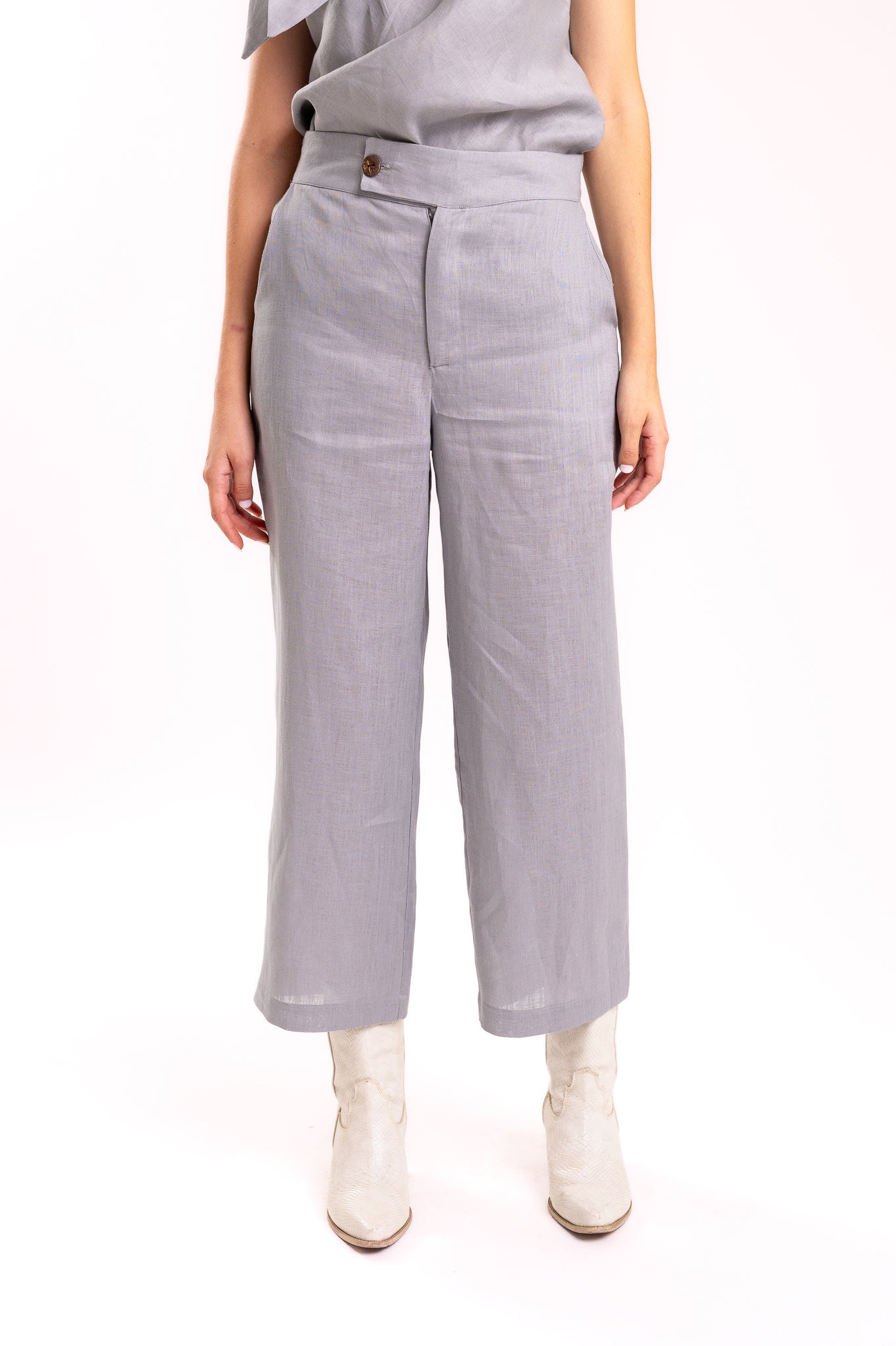 PANTALON CAPRI GRIS