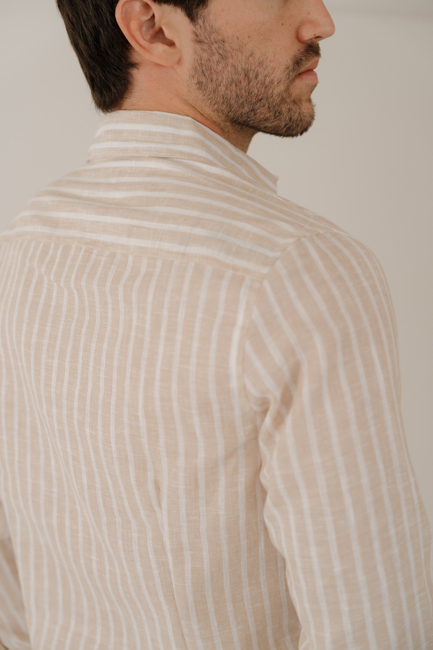 CAMISA DE RAYAS GRUESAS BEIGE