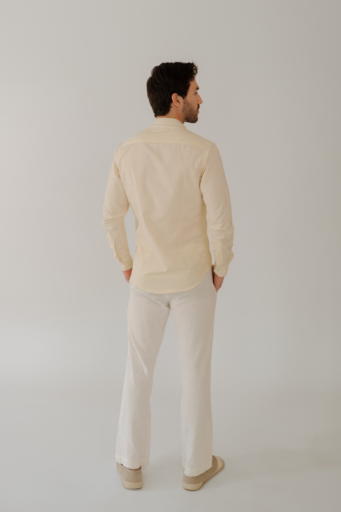 CAMISA CUELLO MAO AMARILLO
