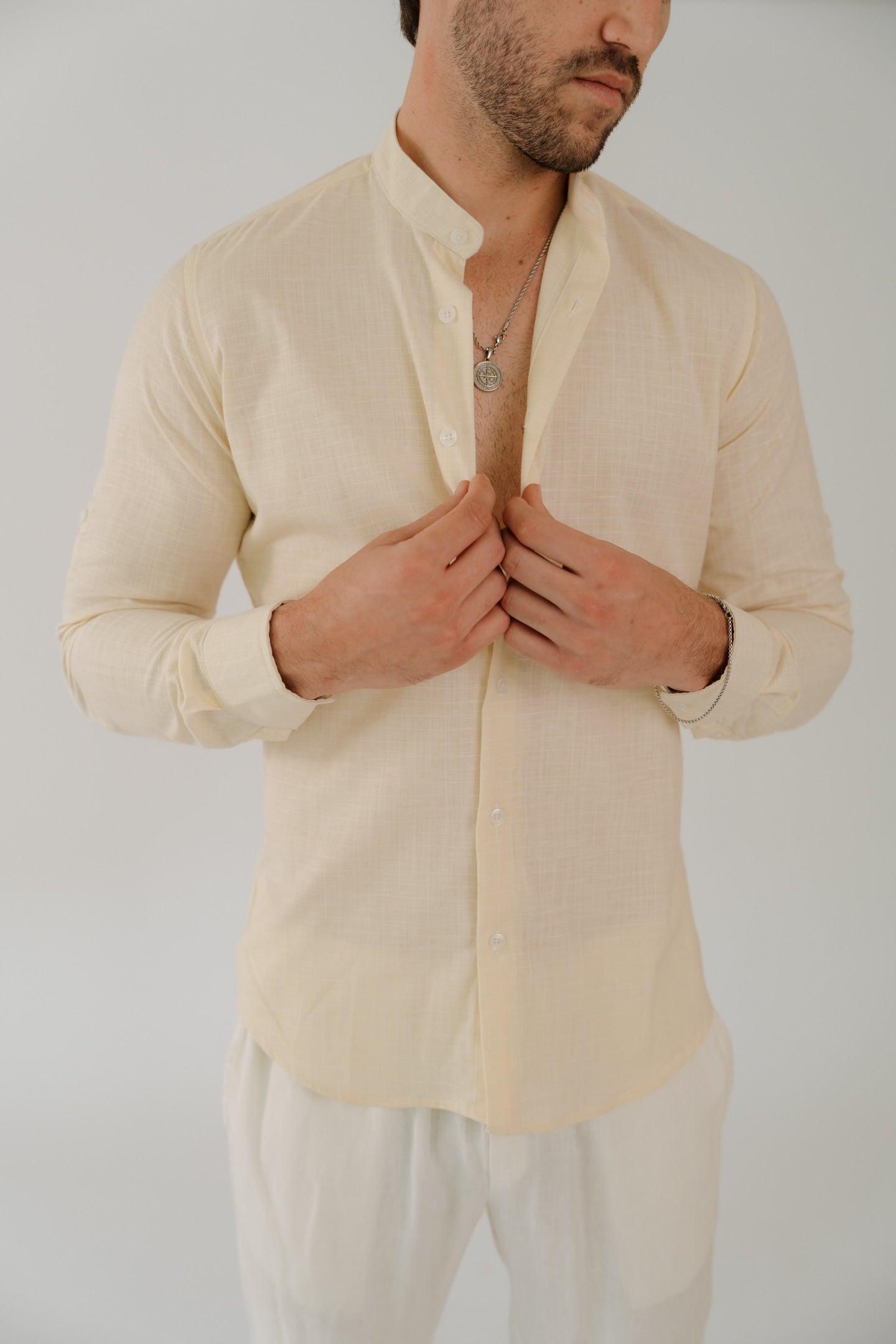 CAMISA CUELLO MAO AMARILLO
